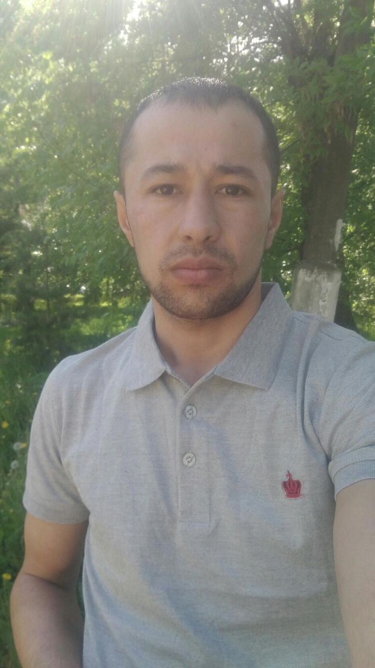  23648196  Islombek, 32 ,    