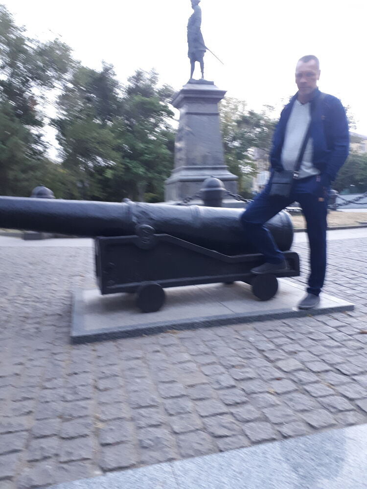  51993836  , 48 ,    