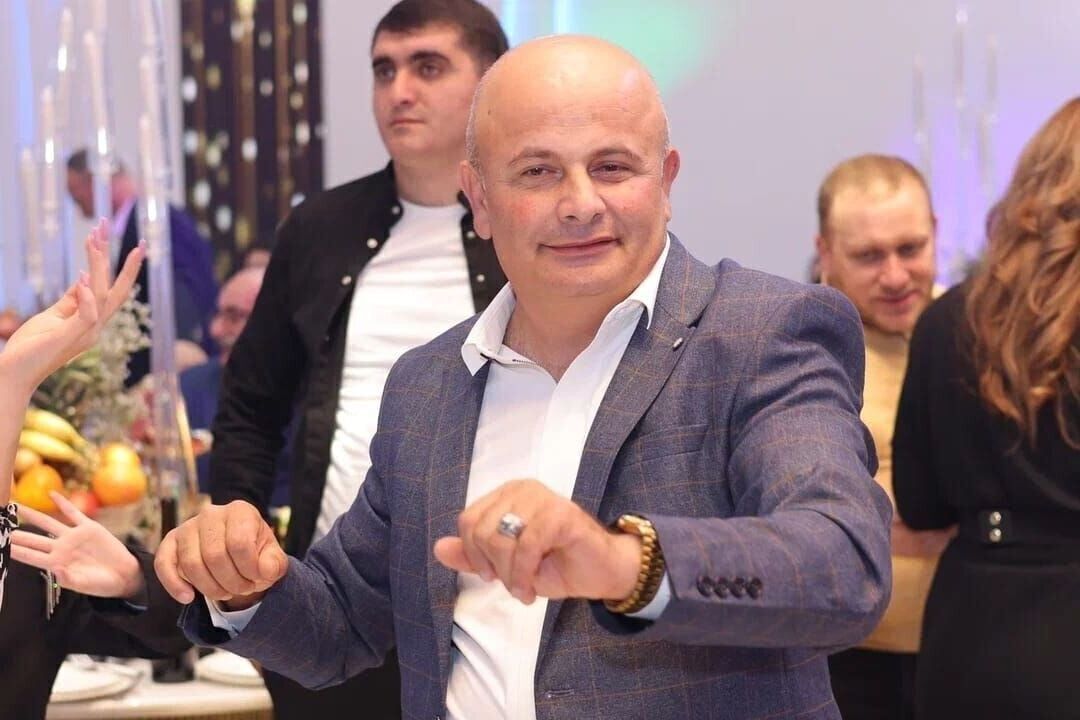  ,   , 44 ,   , 