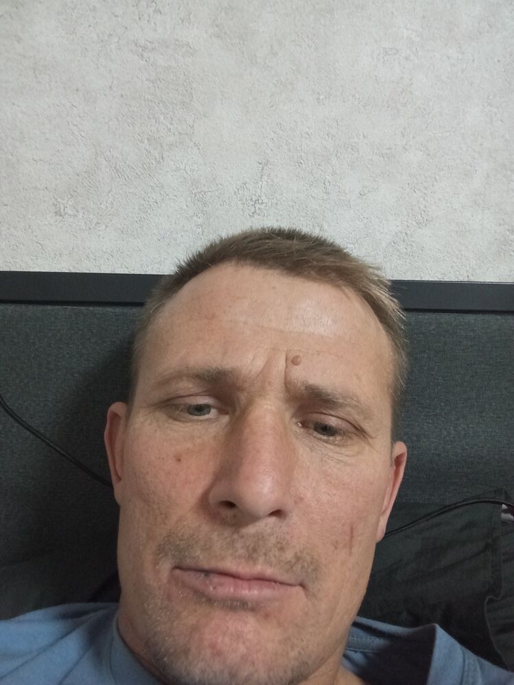  54687446  Vitalik, 37 ,    