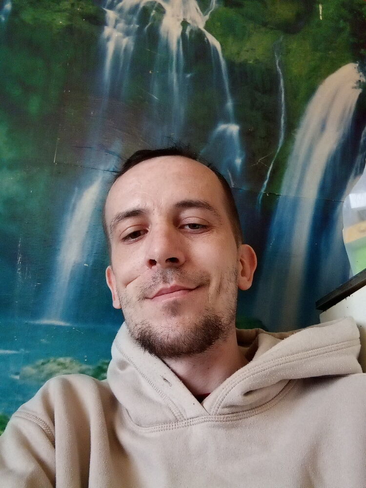  33141756  , 30 ,    -