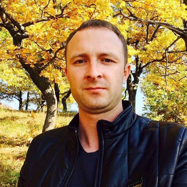  ,   Alex, 41 ,     