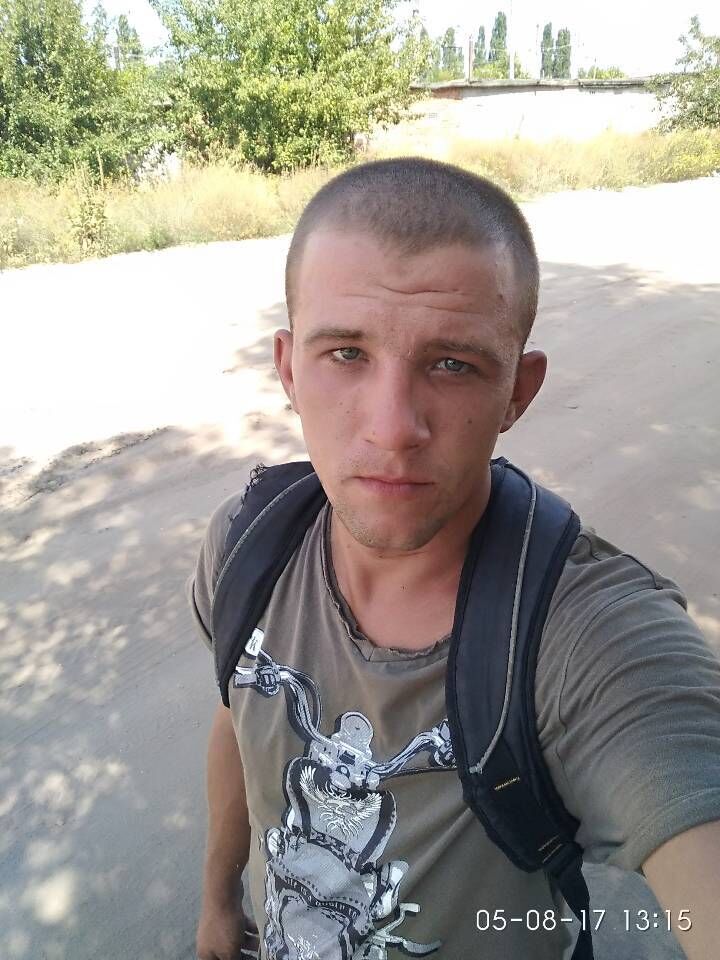  48027756  , 32 ,    