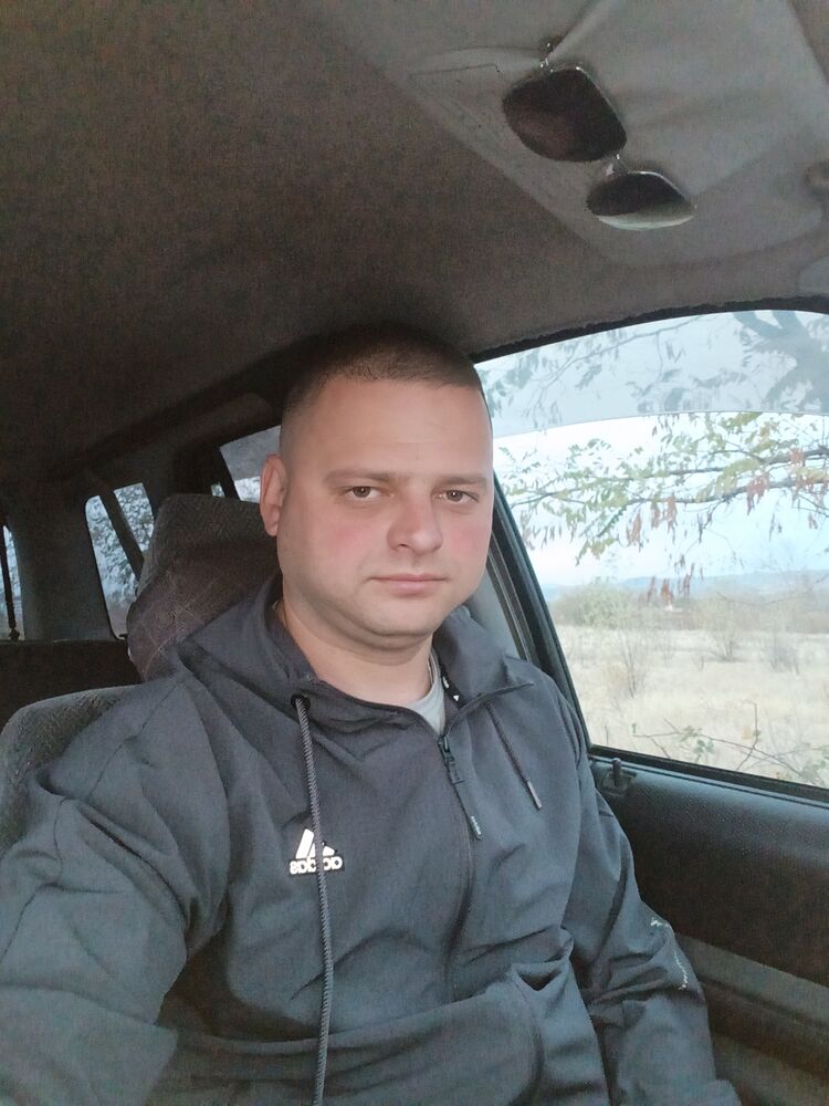  47841746  , 33 ,     