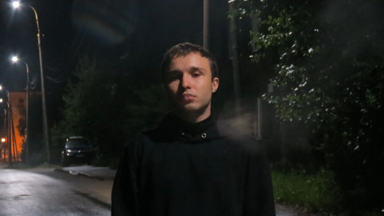  33202336  , 21 ,    -