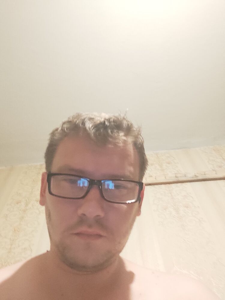  52801116  , 33 ,    