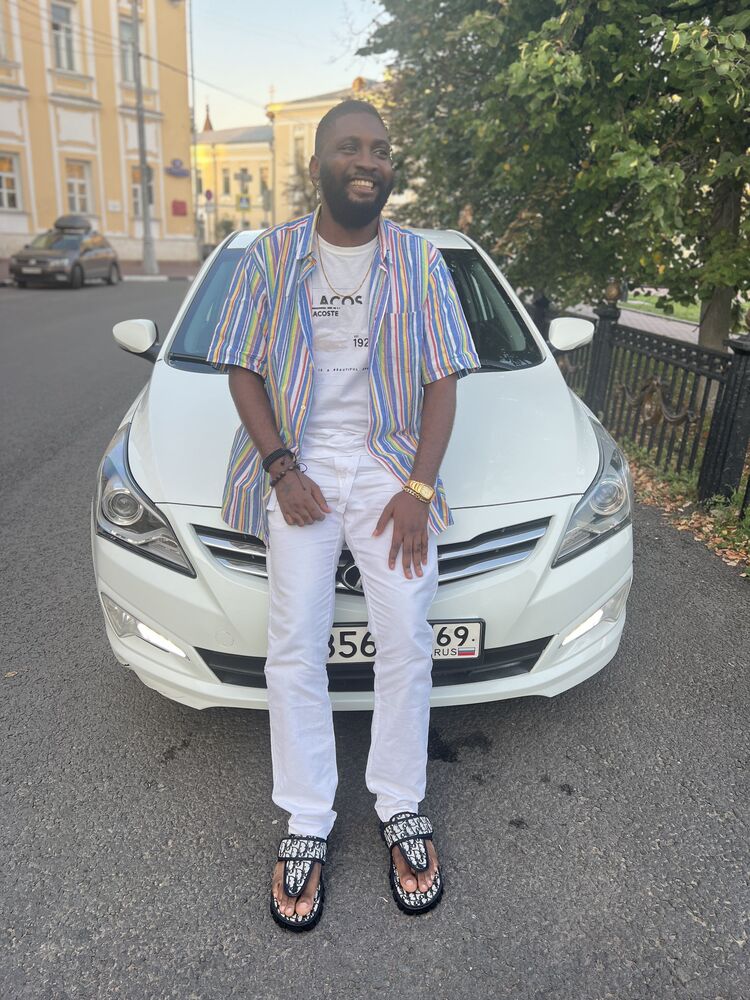  Palais-Bourbon,   , 32 ,   ,   