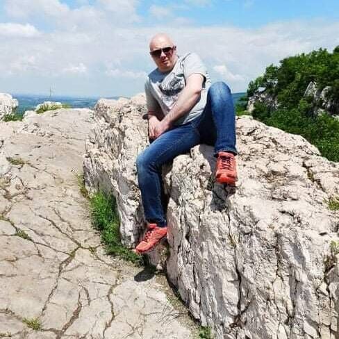  30097806  Petya, 43 ,    Esztergom
