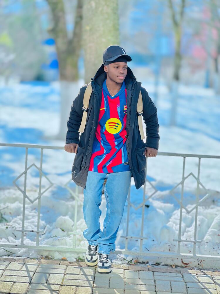 ���� 56002656 ����� Ange, 22 ����, ���� ���������� � Homberg