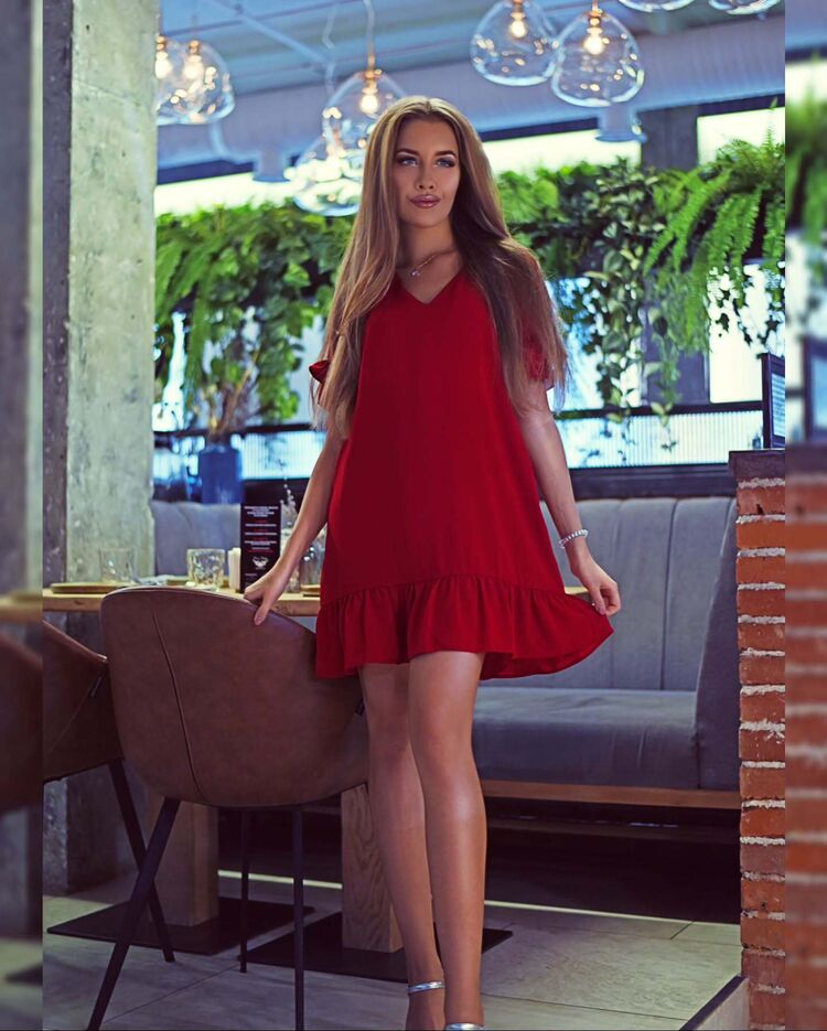  48348006  Ekaterina, 24 ,    