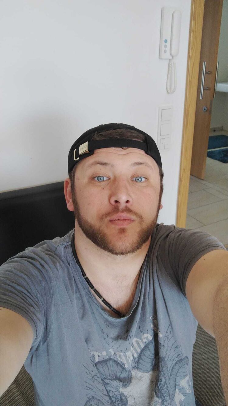  Manching,   Alex, 30 ,   ,   , c 