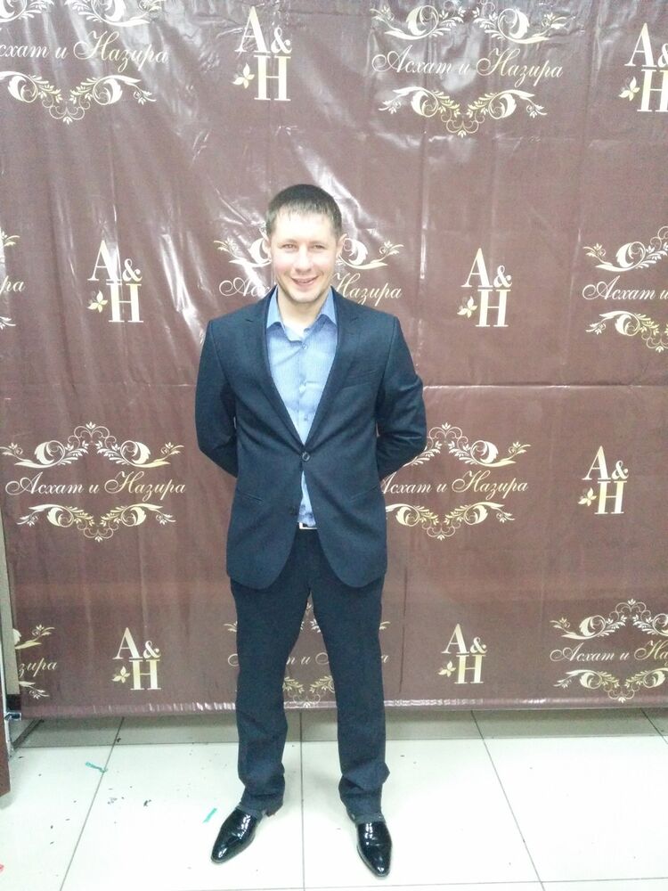  4616216  Slava, 40 ,    