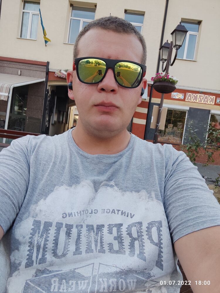  27521876  , 33 ,    Letnany