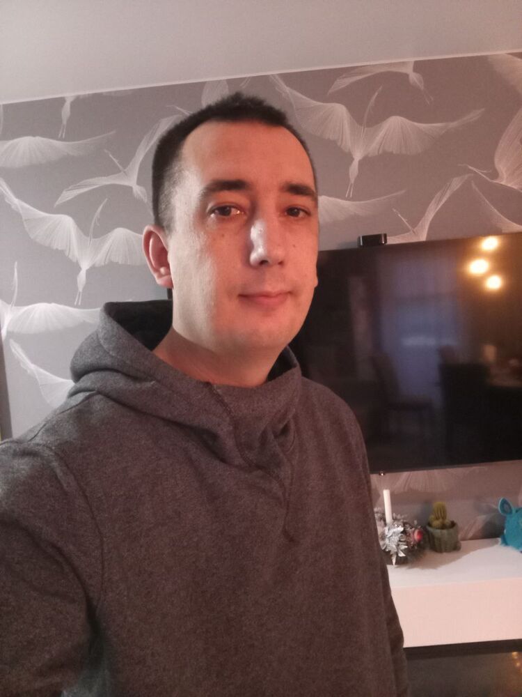  49386326  , 36 ,    