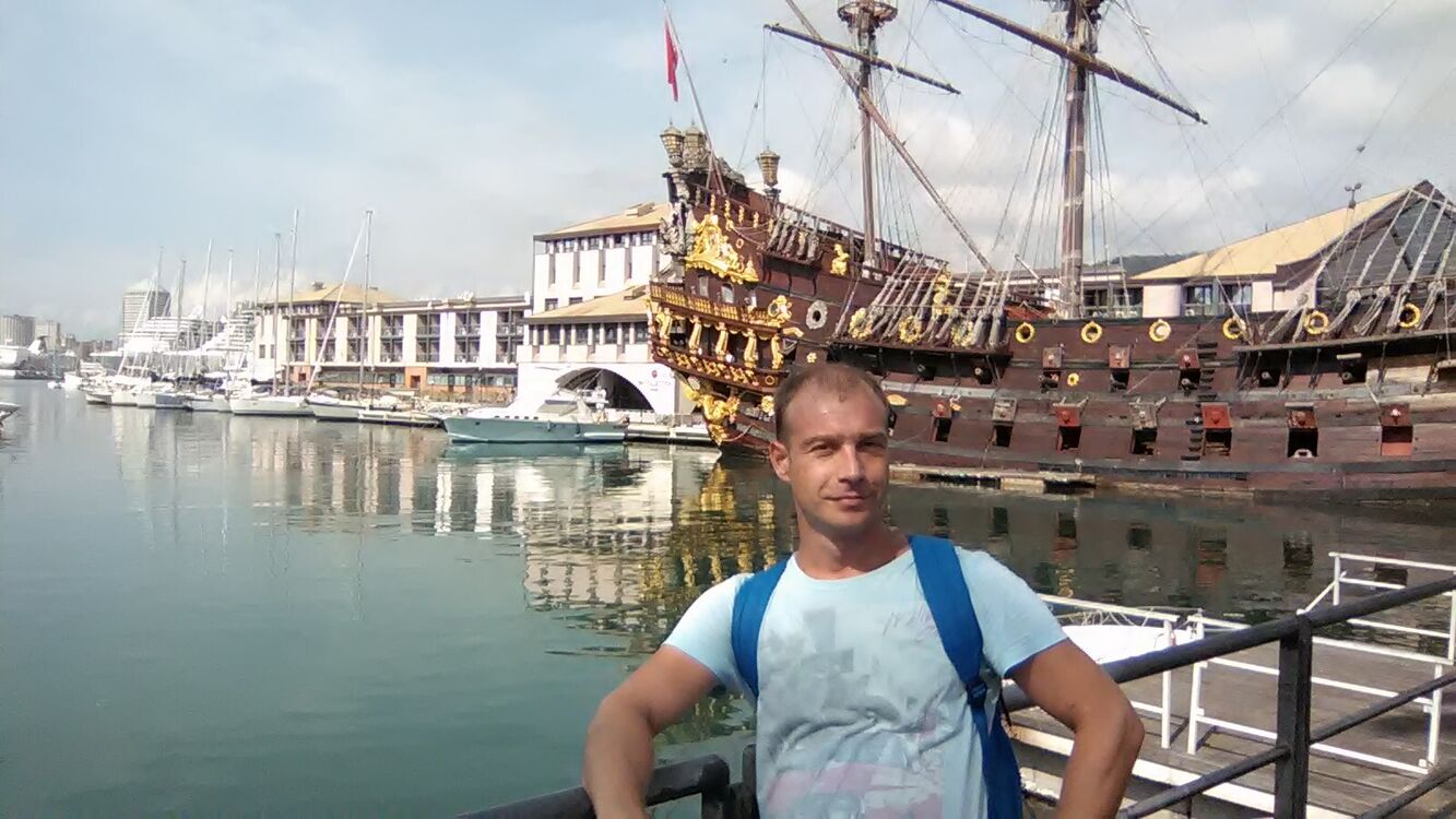  51113936  Kirill, 44 ,    -