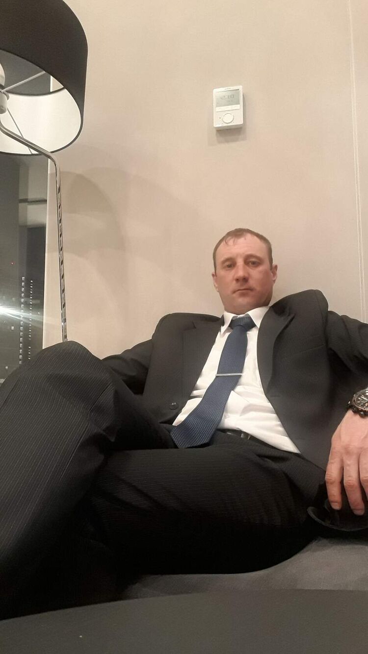  ,   Aleks, 35 ,   ,   