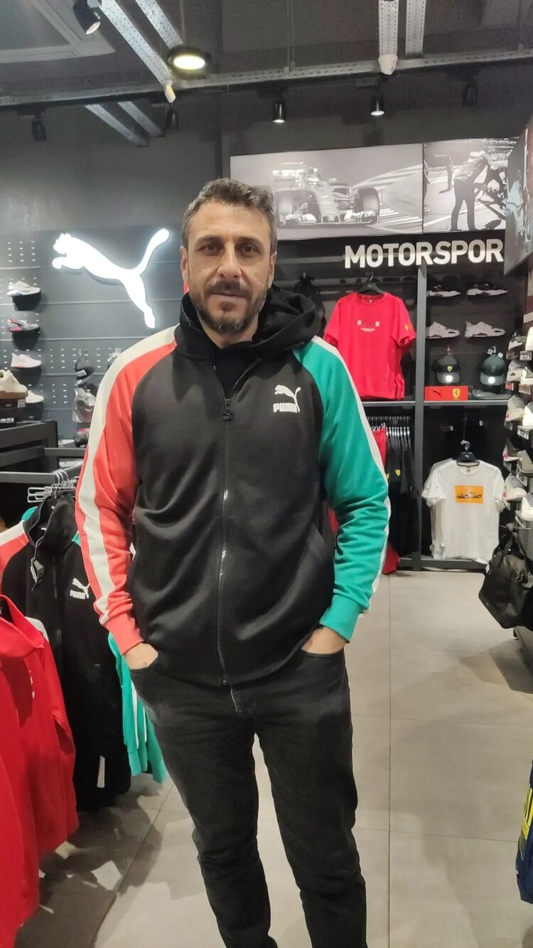  35487566  Mikail, 43 ,    