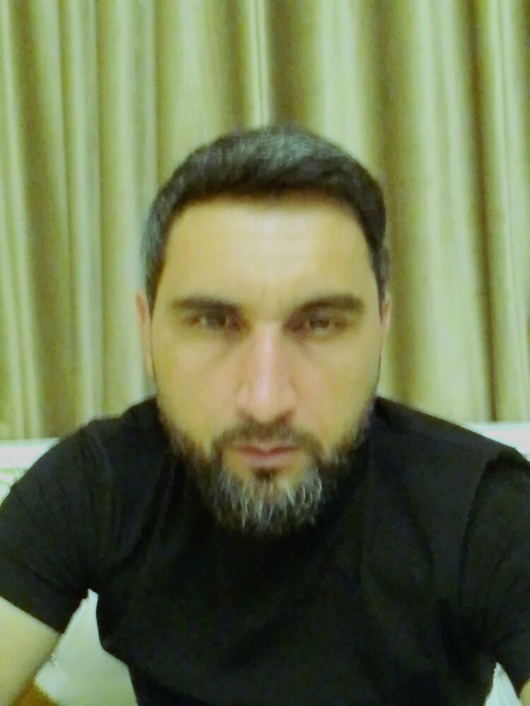  ,   Ali, 41 ,   ,   