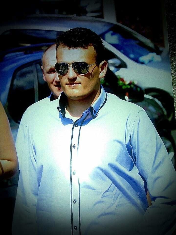  ,   Milos, 34 ,   ,   , c 