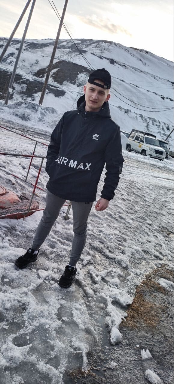  36848496  Santa, 24 ,    