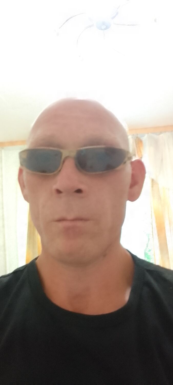  ,   Vladislav, 43 ,   c 