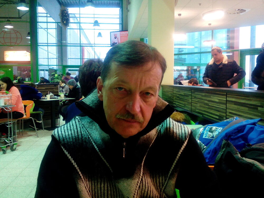  8608466  Aleksandr, 60 ,    