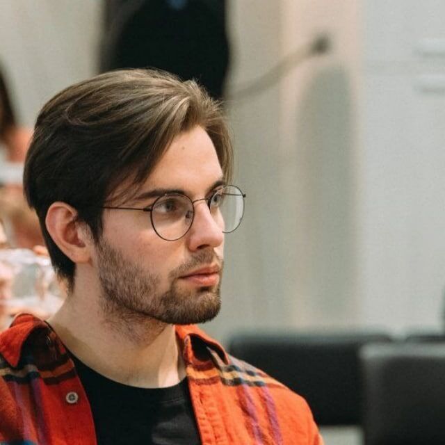  32335086  Nikita, 28 ,    