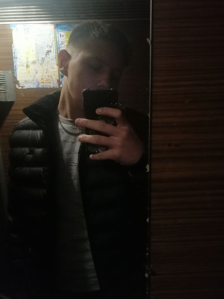  44897526  , 19 ,    