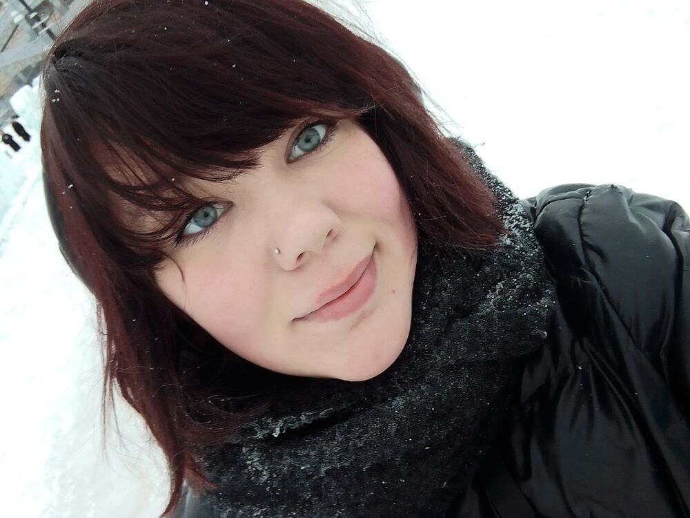  ,   Alina, 23 ,   