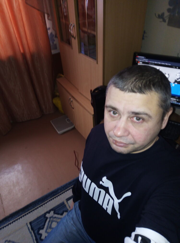  41254976  , 49 ,    
