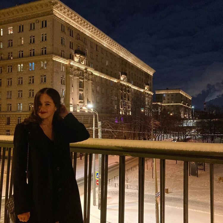  32983206  , 20 ,    -