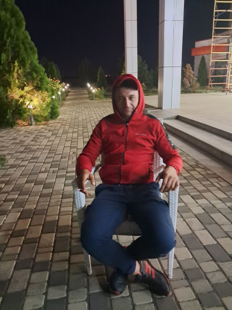  47402676  , 34 ,    