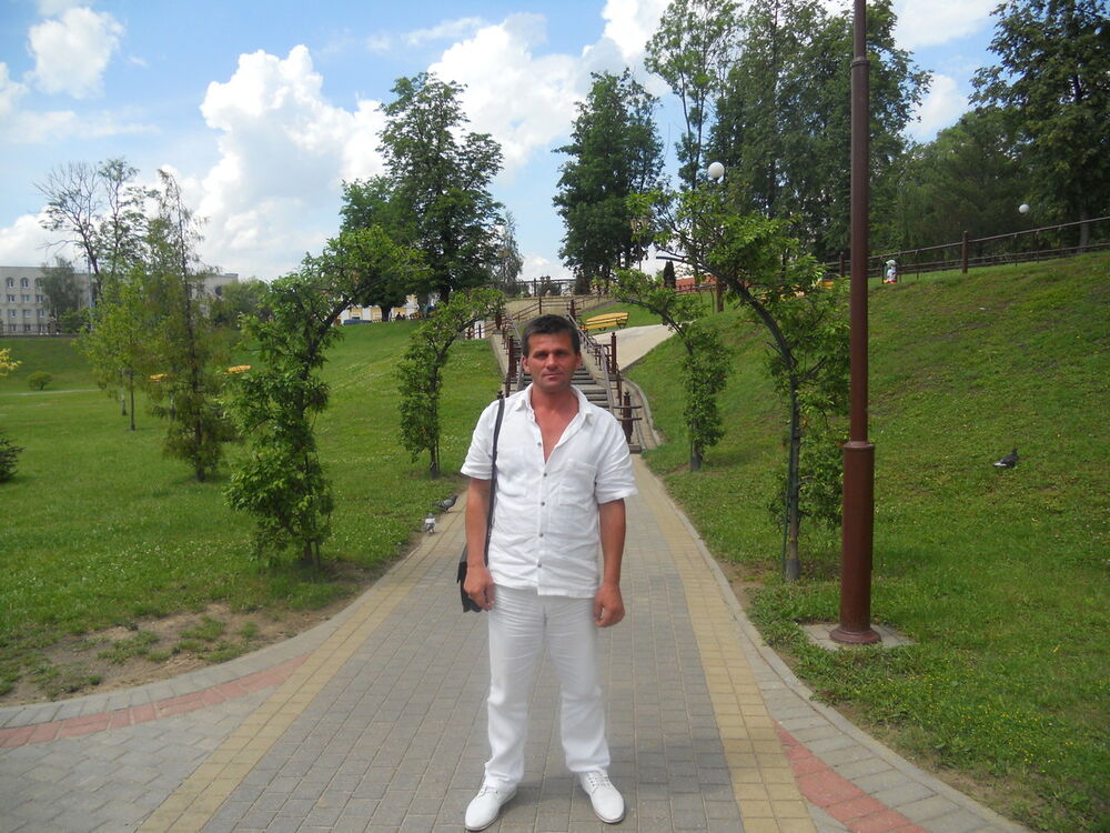  9776736  , 54 ,    