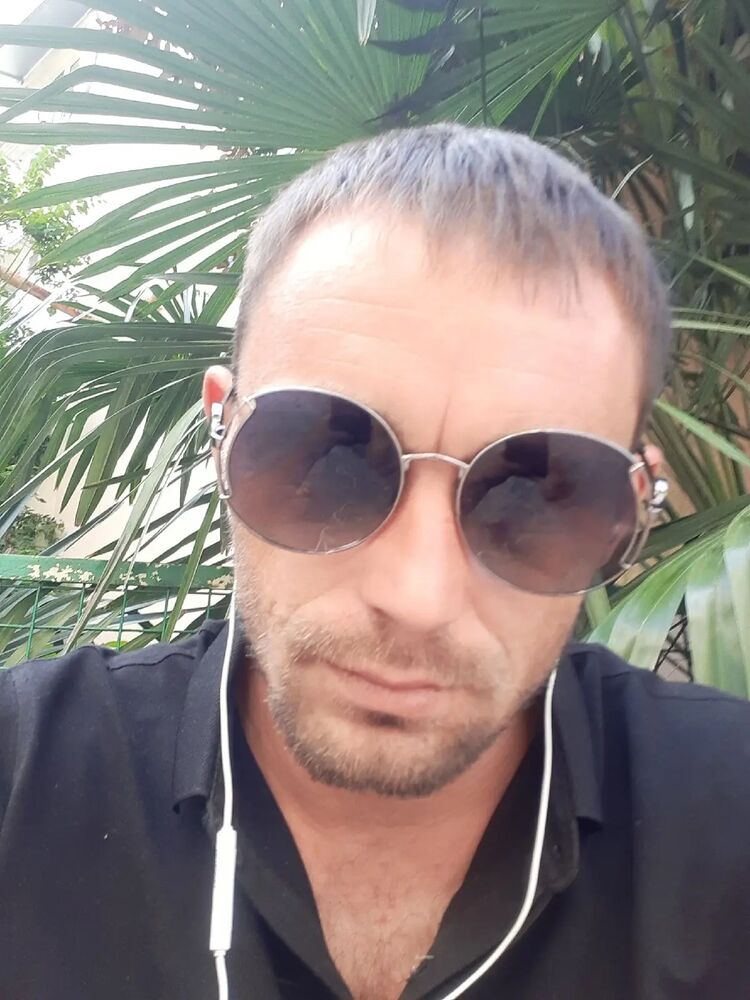  32396016  Vasily, 34 ,    