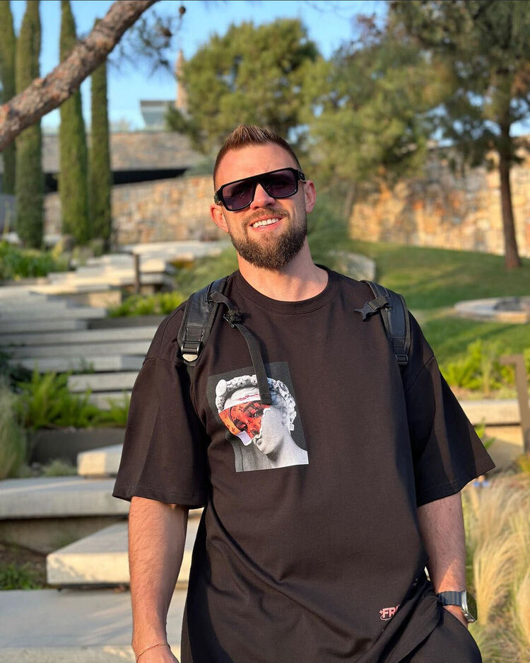  50639616  Gadjiyev, 31 ,    