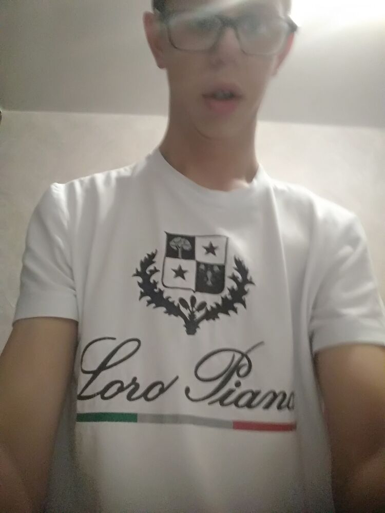  32058856  , 20 ,    