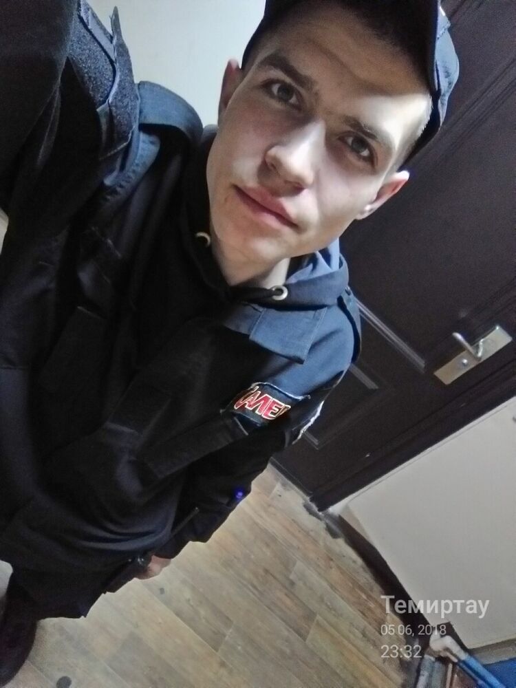  21246396  Ruslan, 28 ,    