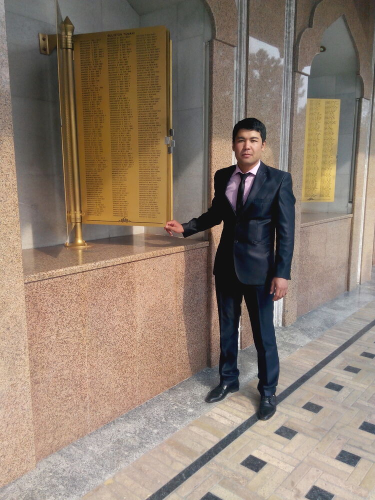  5715886  Ahmad, 33 ,    
