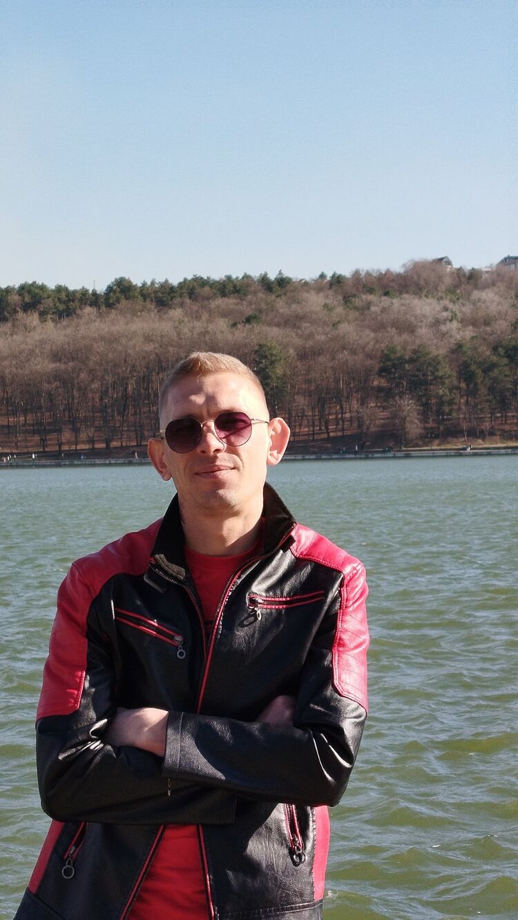  ,   Wasiok, 32 ,   ,   , c , 