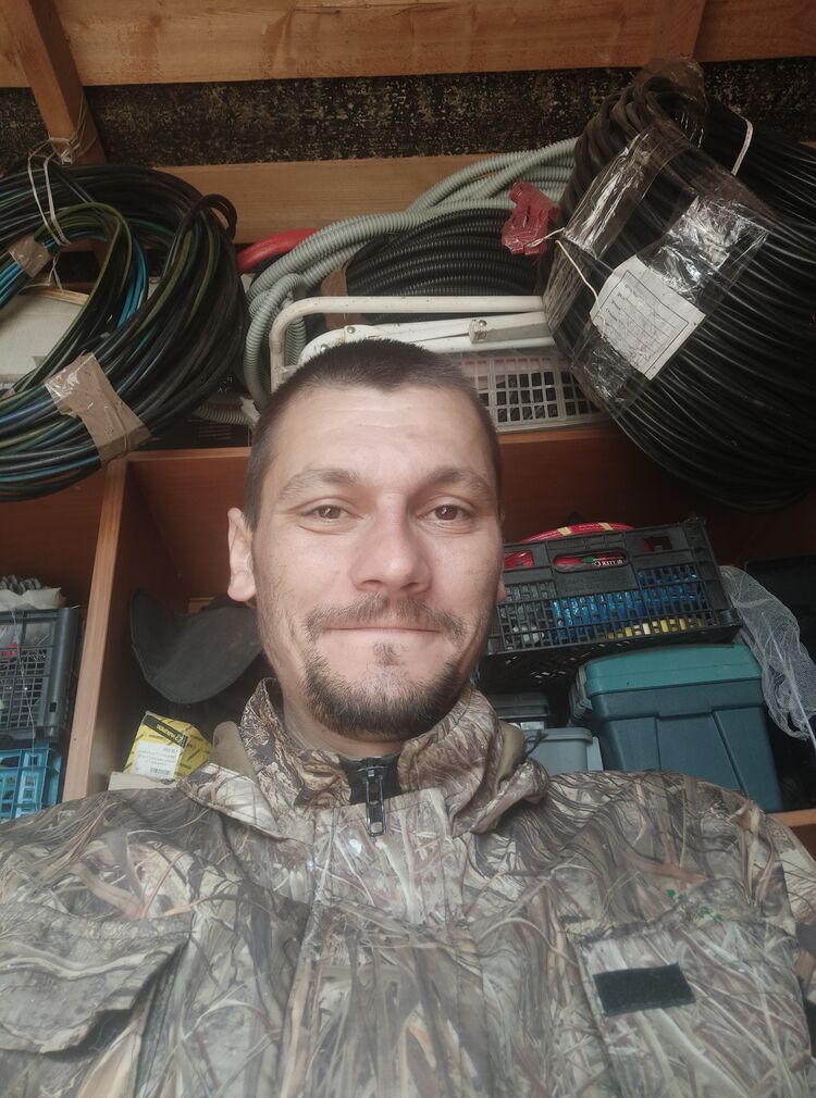 30512066  , 42 ,    