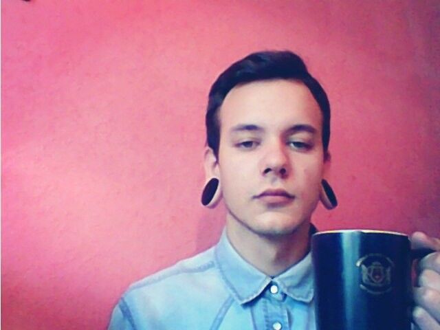  6649666  Jozef, 31 ,    