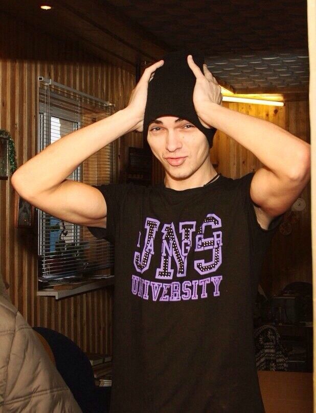  11425356  Lon Scott, 32 ,    