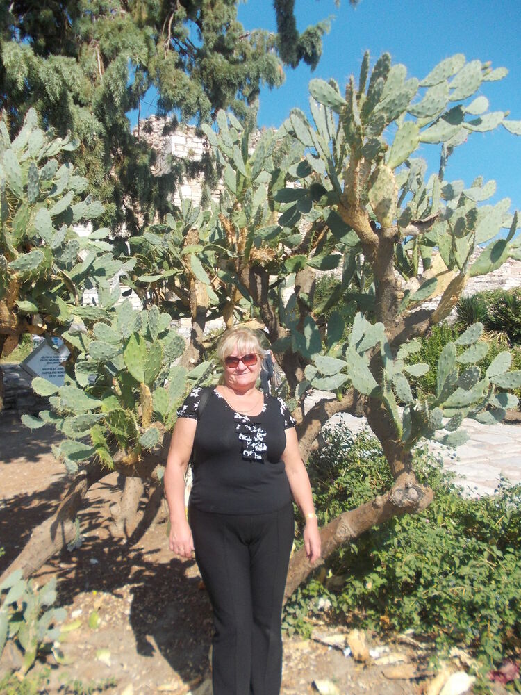  ,   Larisa, 66 ,   ,   , c 