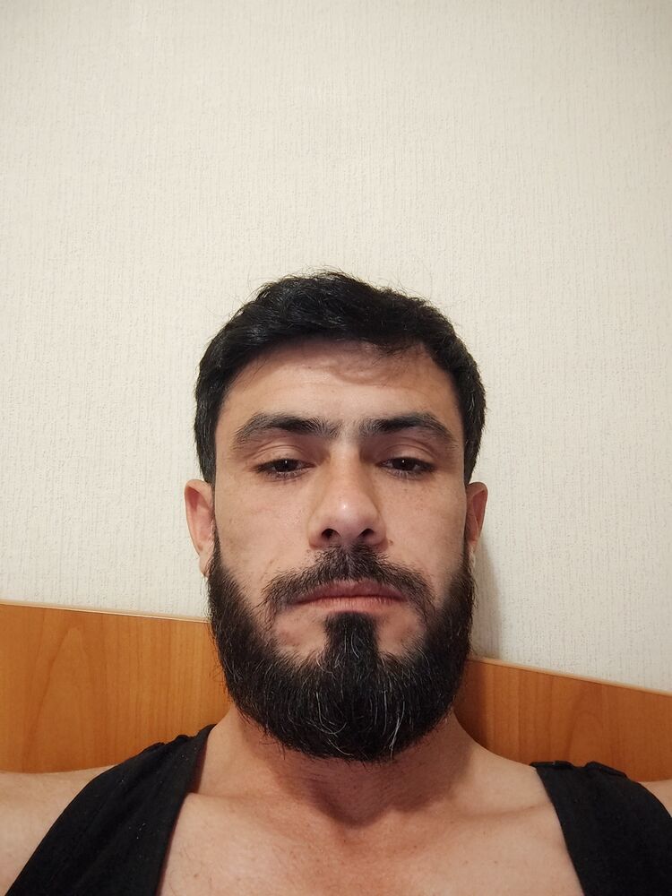  51077916  Ruslan, 33 ,    