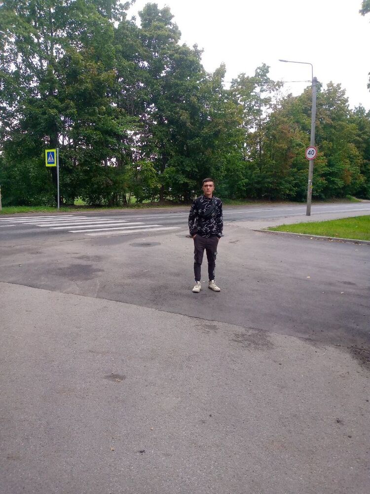  37652676  , 23 ,    
