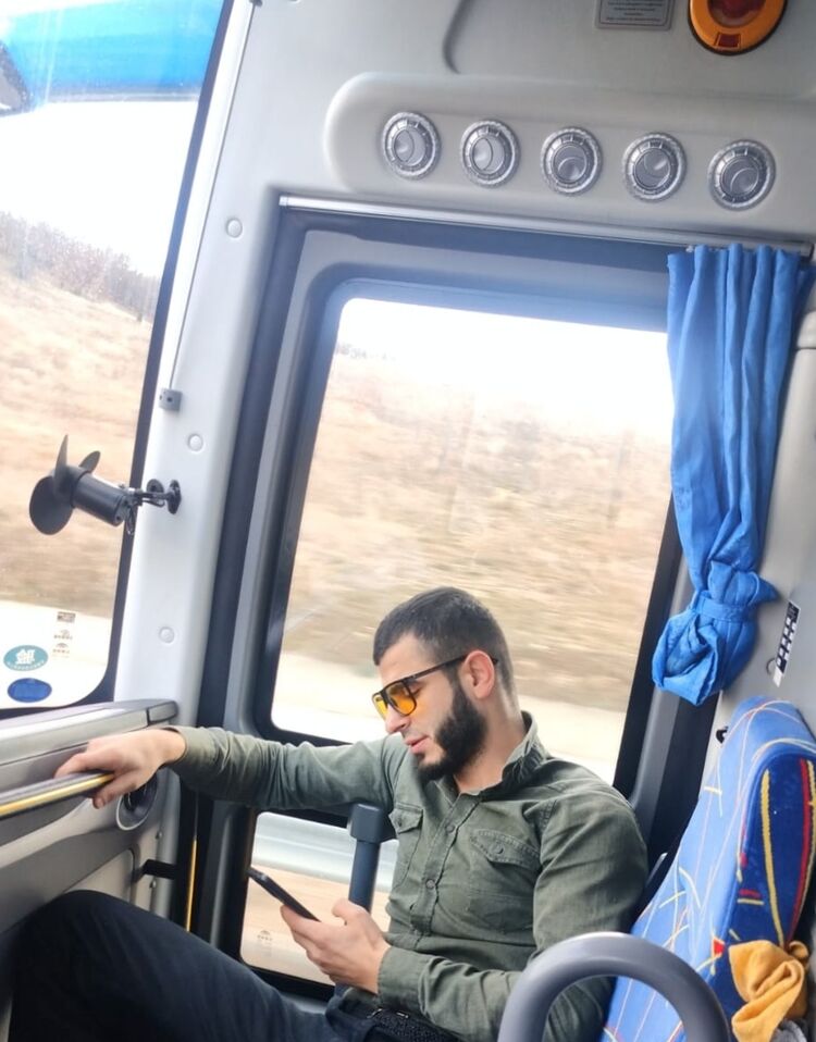  48996076  Anvar, 36 ,    