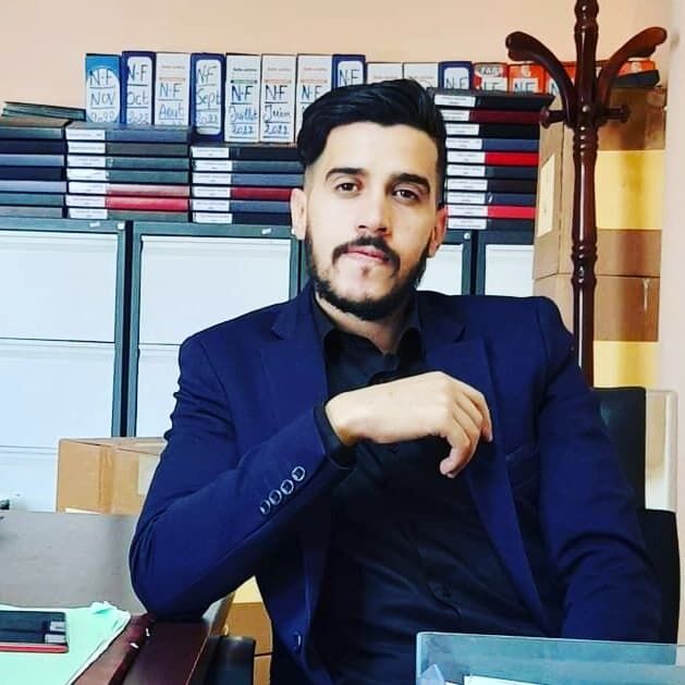 33667636  Ahmed gott, 33 ,    