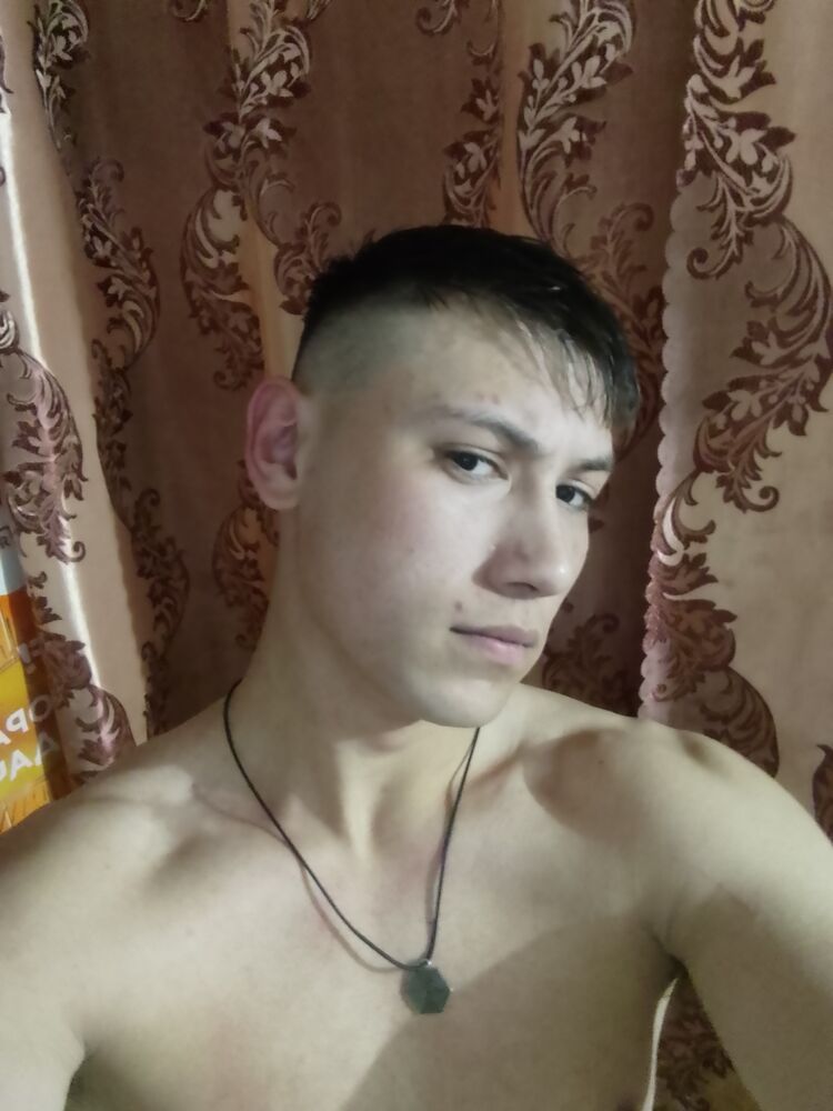  34183006  Artem, 23 ,    