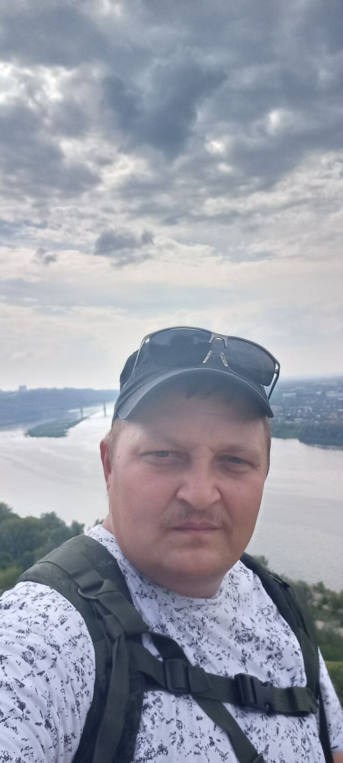  28371306  Vladimir, 41 ,    