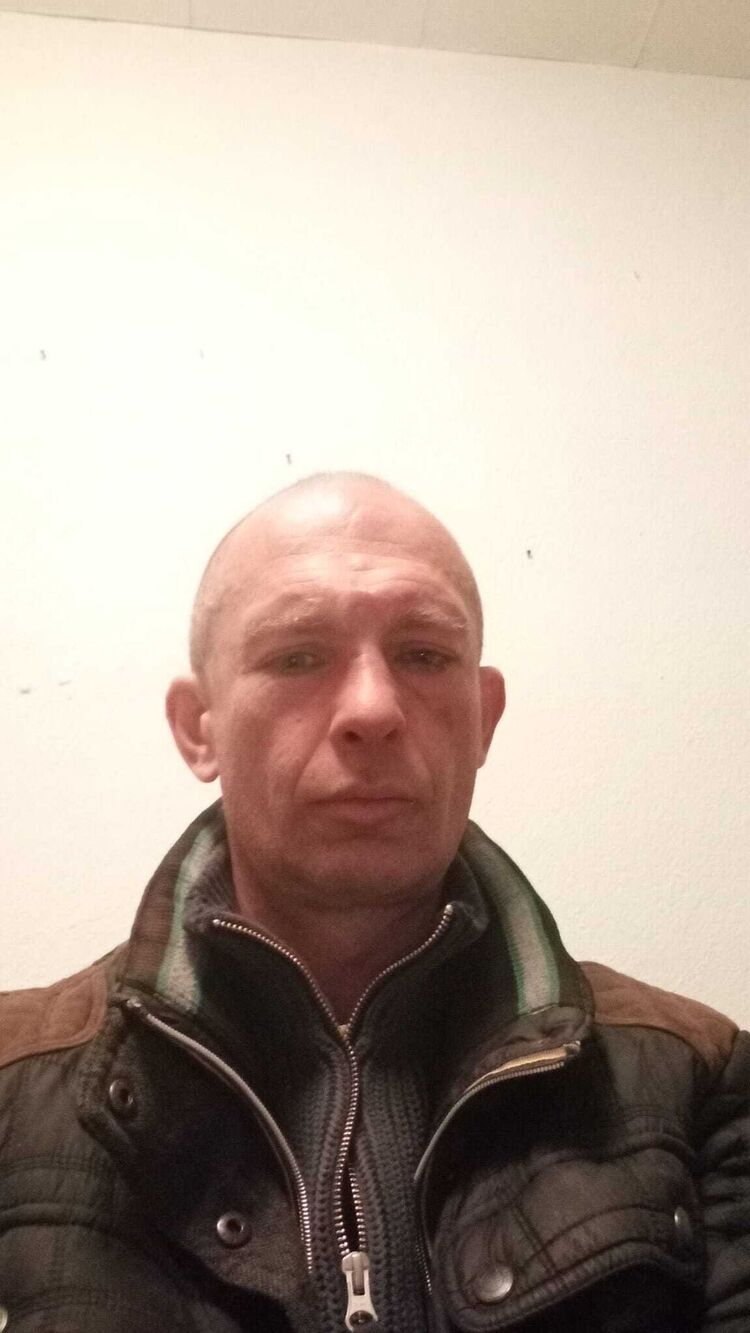  50760666  Wladek, 43 ,    